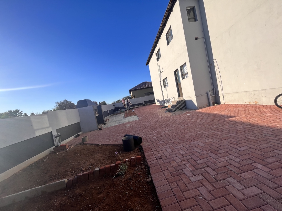5 Bedroom Property for Sale in Wilkoppies North West